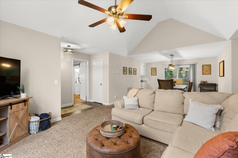 Property image 4 at 34 Miracle Drive, Greenville, SC 29605