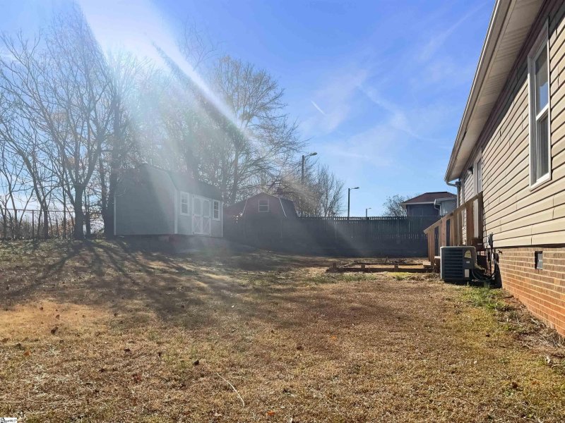 Property image 5 at 303 Foxborough Road, Spartanburg, SC 29303