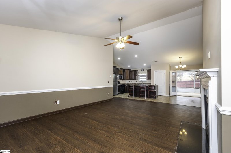 Property image 3 at 208 Eastpark Way, Easley, SC 29642