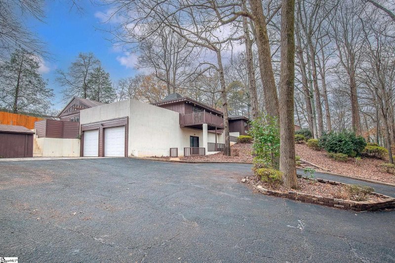 Property image 2 at 15 Riverview Drive, Greenville, SC 29611-6549