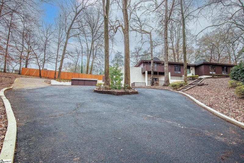 Property image 4 at 15 Riverview Drive, Greenville, SC 29611-6549