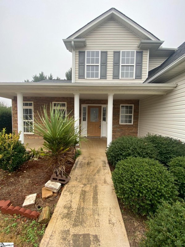 Property image 2 at 18 Southern Height Drive, Greenville, SC 29607-5373