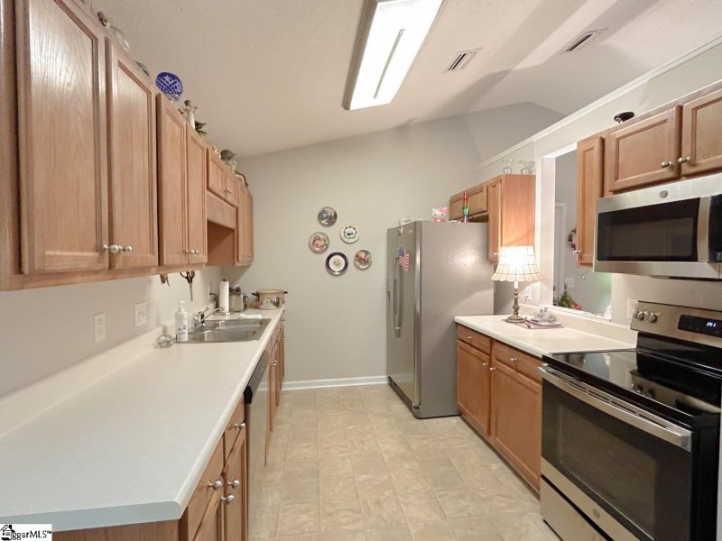 Property image 4 at 705 Pelham Square Way, Greer, SC 29650