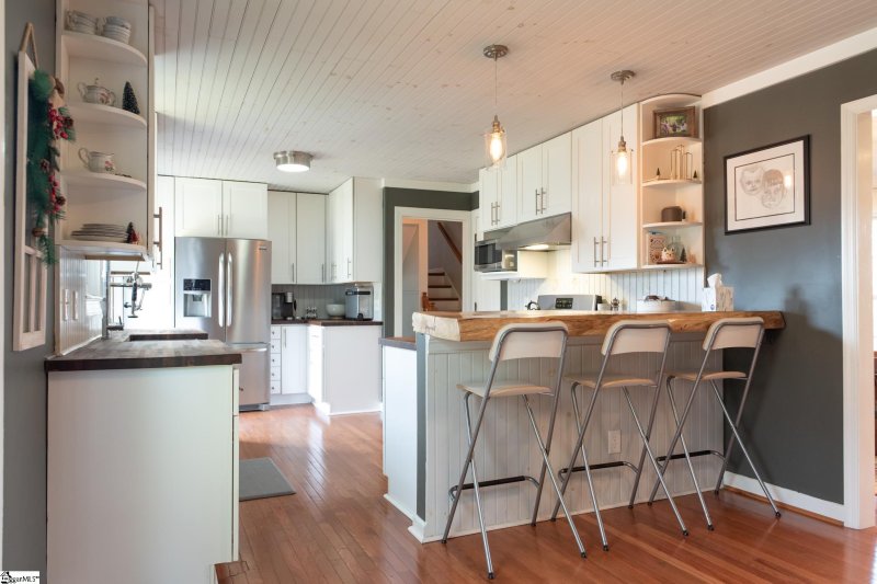 Property image 3 at 301 Dellrose Circle, Taylors, SC 29687