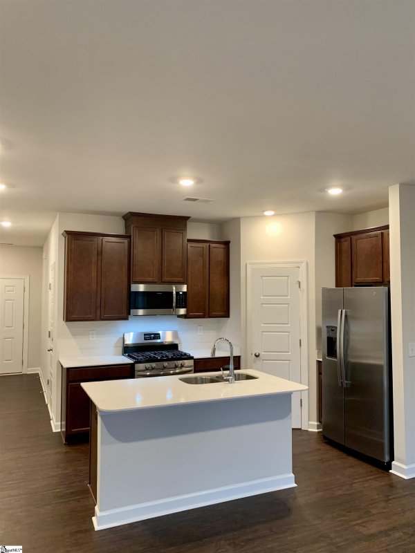 Property image 2 at 224 Telford Drive, Greenville, SC 29617