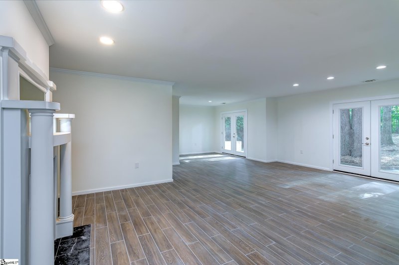 Property image 2 at 105 Fernande Drive, Mauldin, SC 29662