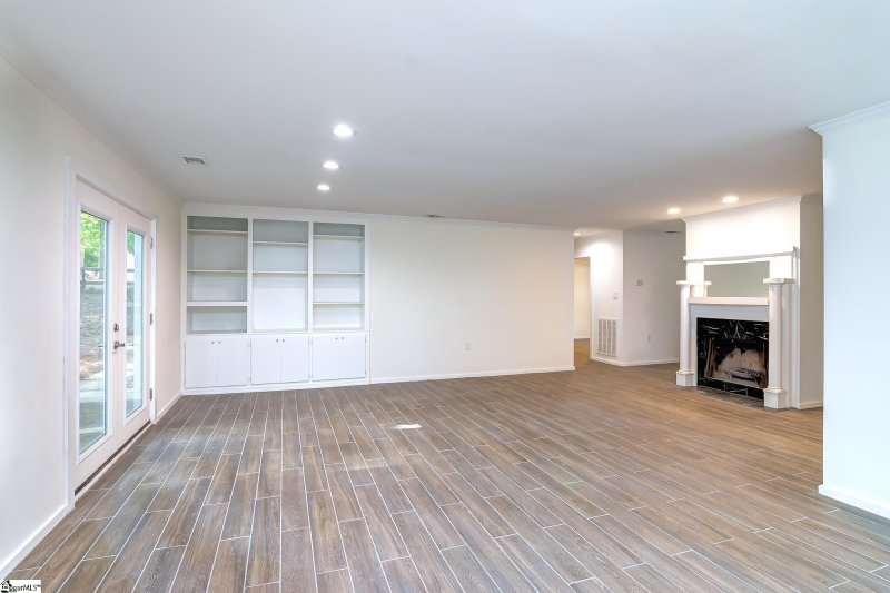 Property image 3 at 105 Fernande Drive, Mauldin, SC 29662