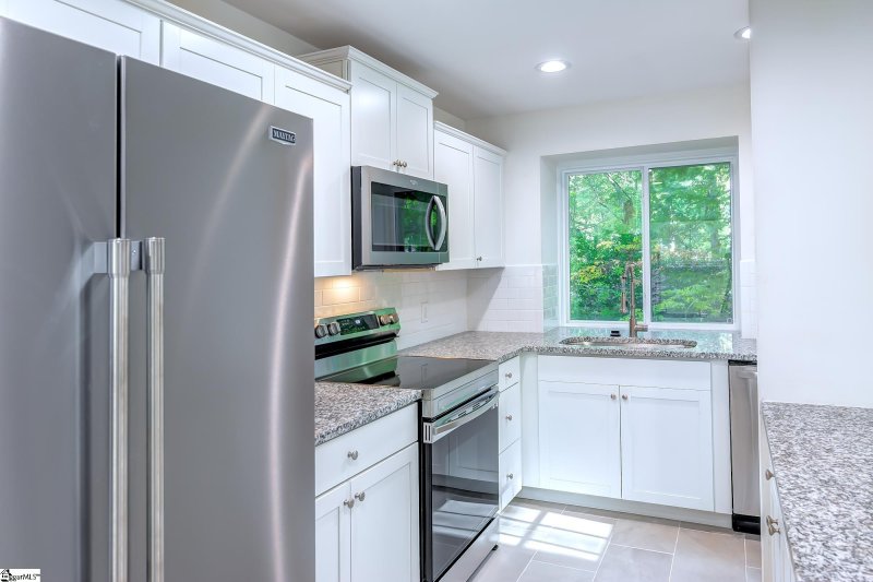 Property image 5 at 105 Fernande Drive, Mauldin, SC 29662