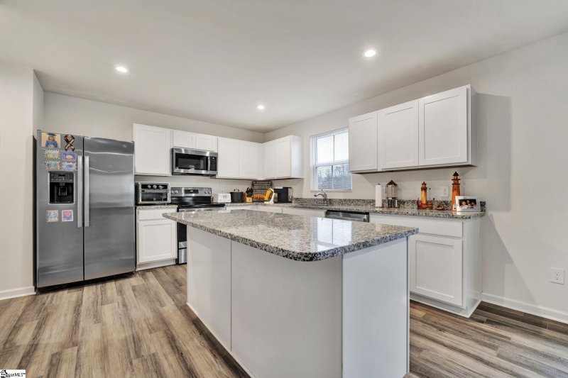 Property image 5 at 158 Barrington Creek Road, Piedmont, SC 29673