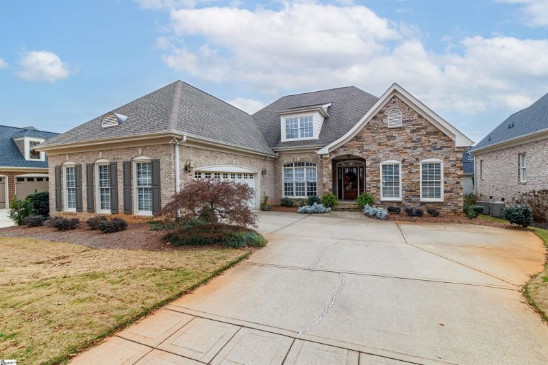 202 Hammetts Glen Way