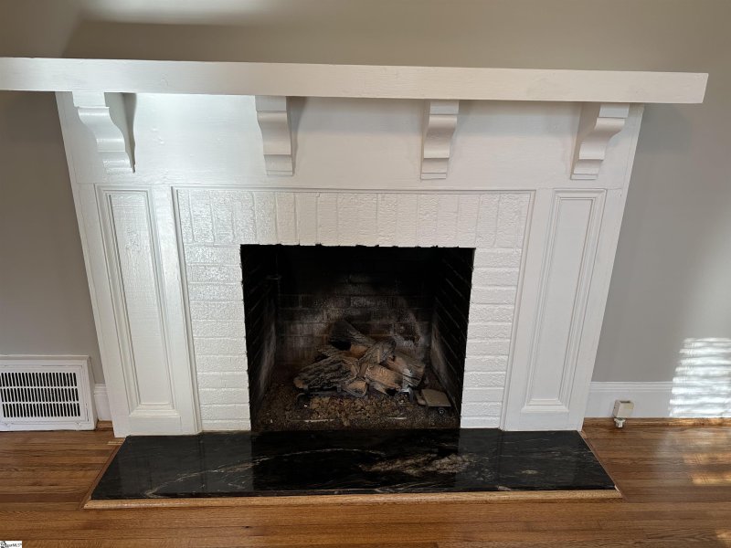 Property image 3 at 21 N Park Drive, Greenville, SC 29609