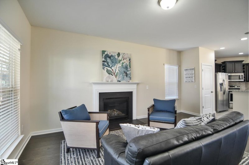 Property image 2 at 618 S Windowpane Way, Duncan, SC 29334