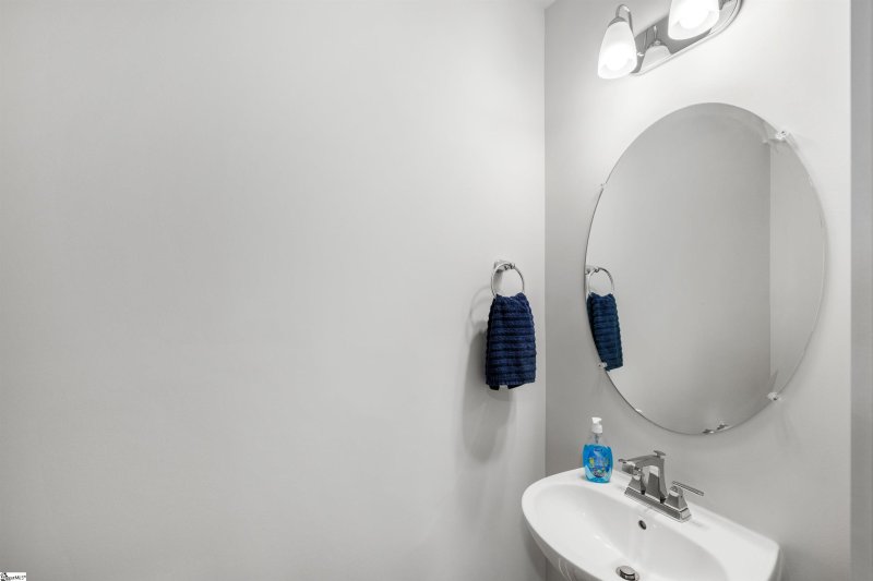 Property image 5 at 9 Mardale Lane, Greenville, SC 29609