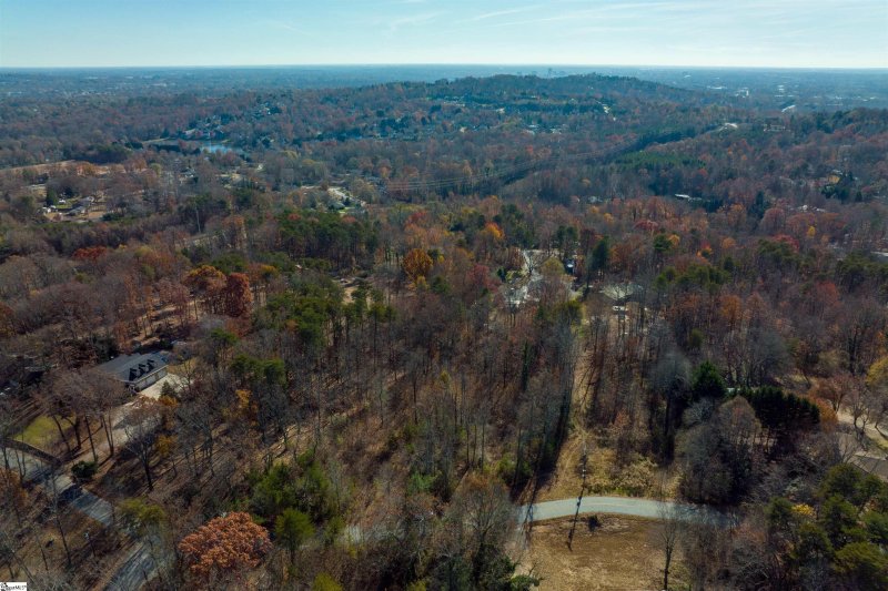 Property image 5 at 211 Fairview Drive, Greenville, SC 29609