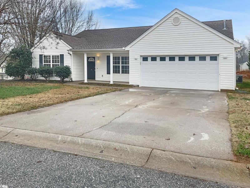 Property image 2 at 496 Candleglow Drive, Boiling Springs, SC 29316