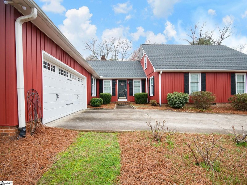 Property image 2 at 1214 Plantation Drive, Simpsonville, SC 29681