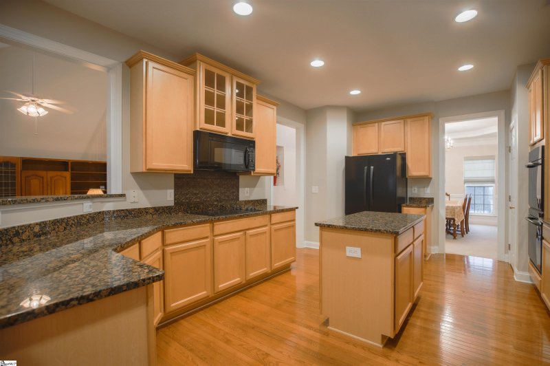 Property image 4 at 14 Hydrangea Way, Simpsonville, SC 29681-3686