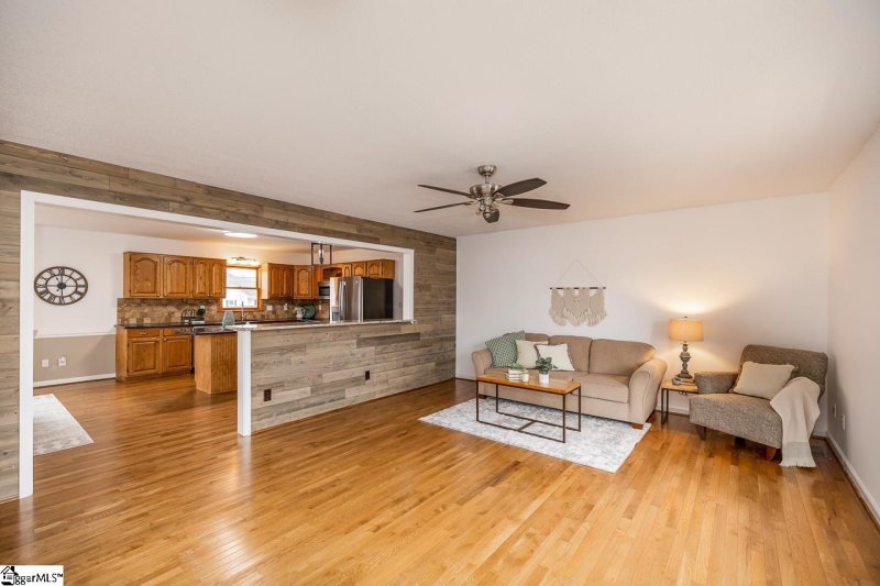 Property image 2 at 98 Wildmarsh Road, Piedmont, SC 29673