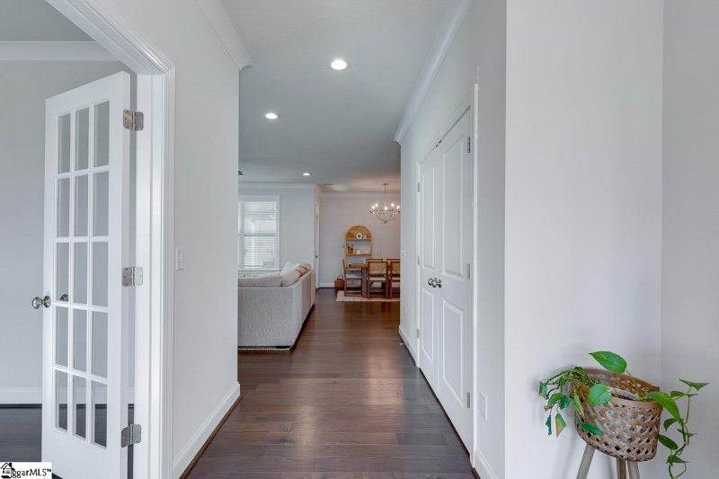 Property image 4 at 10 Ridan Road, Mauldin, SC 29662