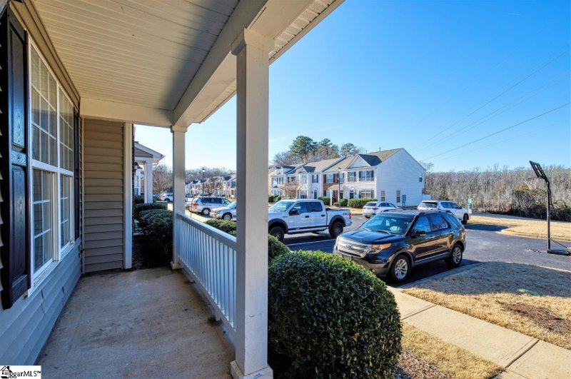 Property image 3 at 320 Cumulus Court, Greer, SC 29650