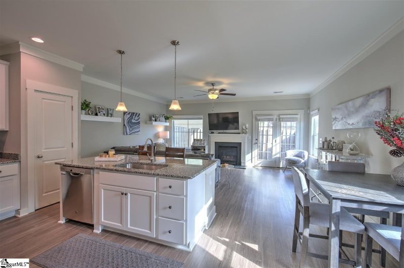 Property image 4 at 223 Button Willow Street, Taylors, SC 29687