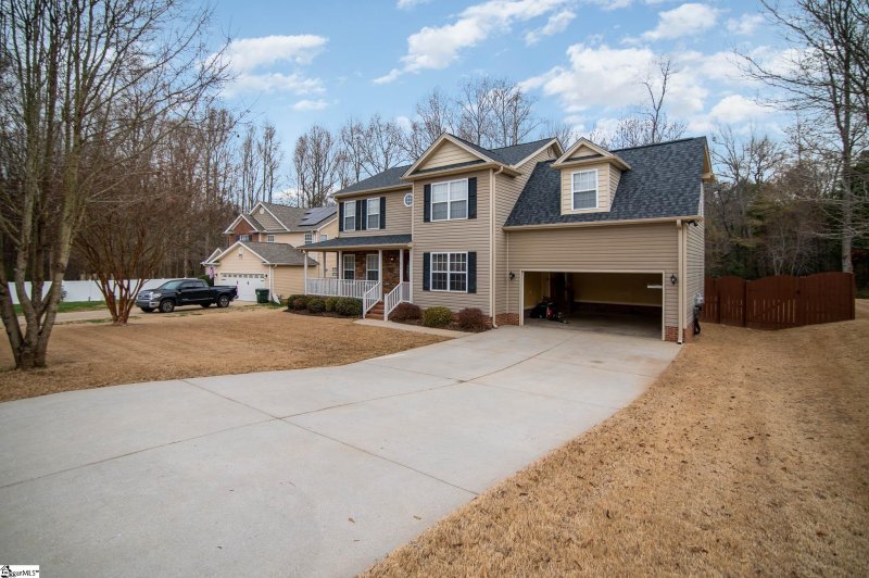Property image 2 at 612 S Hampton Meadows Drive, Lyman, SC 29365