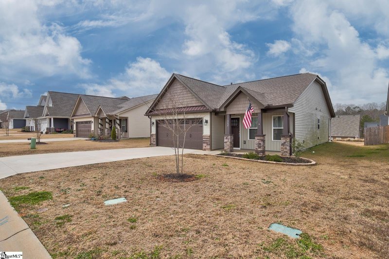 Property image 2 at 562 Chantry Lane, Moore, SC 29369