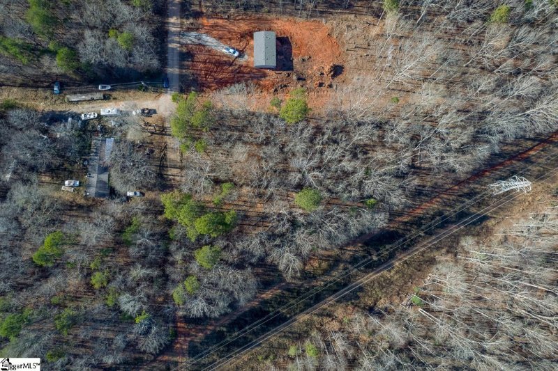 Property image 2 at 180 Manhattan Boulevard, Piedmont, SC 29673