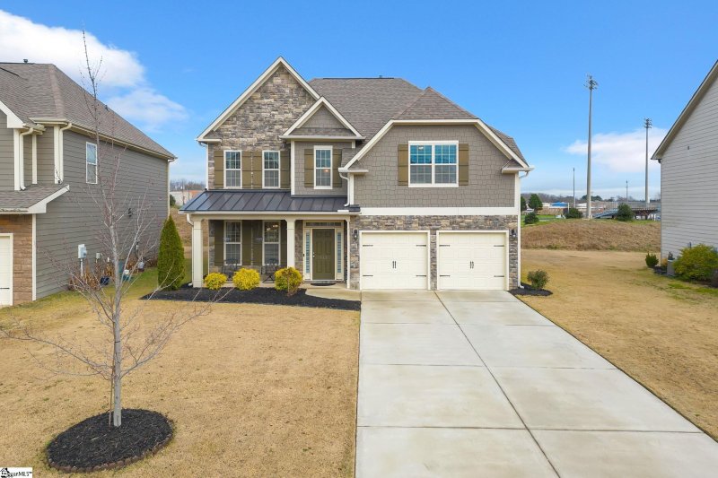 Property image 2 at 111 Crowned Eagle Drive, Taylors, SC 29687