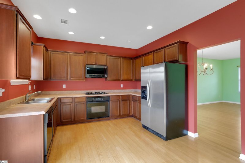Property image 3 at 17 Evonvale Court, Greenville, SC 29605-5978