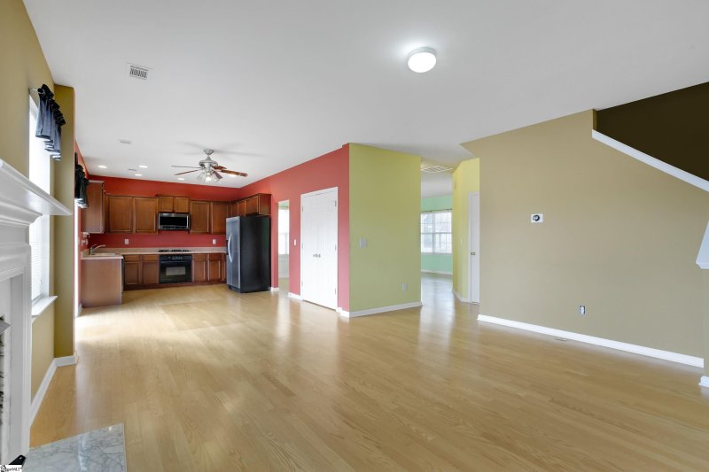Property image 4 at 17 Evonvale Court, Greenville, SC 29605-5978