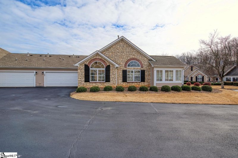 Property image 4 at 67 Fudora Circle, Simpsonville, SC 29681