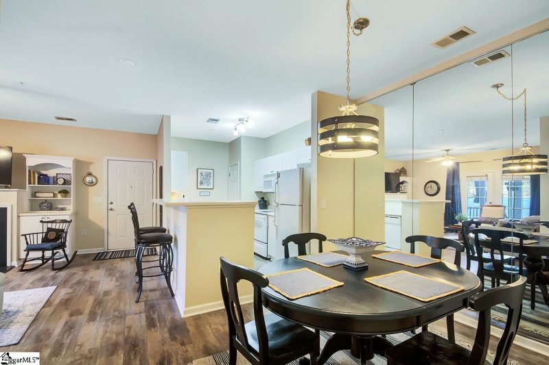 Property image 3 at 604 McKenna Circle, Greenville, SC 29615
