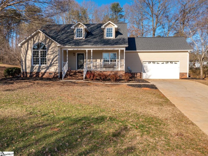 Property image 3 at 8 Woodwind Way, Greer, SC 29651
