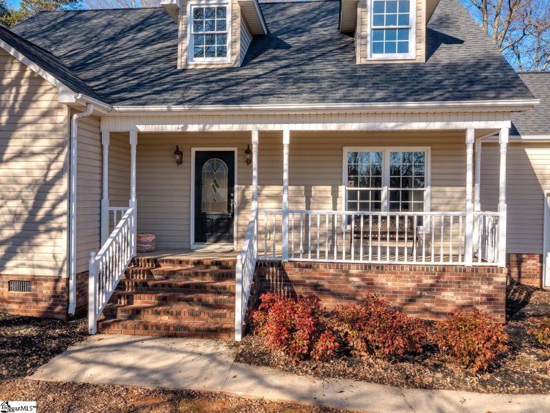 Property image 4 at 8 Woodwind Way, Greer, SC 29651