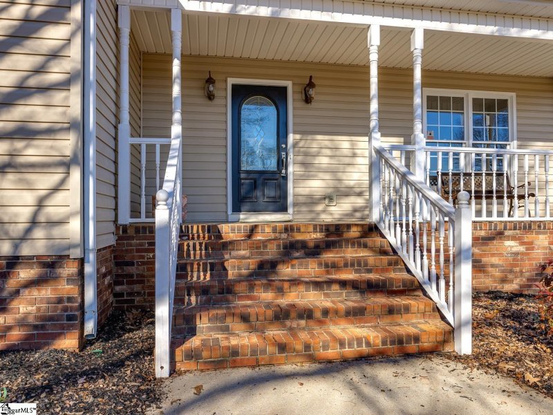 Property image 5 at 8 Woodwind Way, Greer, SC 29651