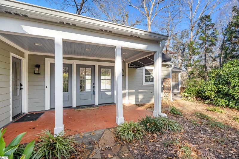 Property image 3 at 720 Lakeside Drive, Anderson, SC 29621