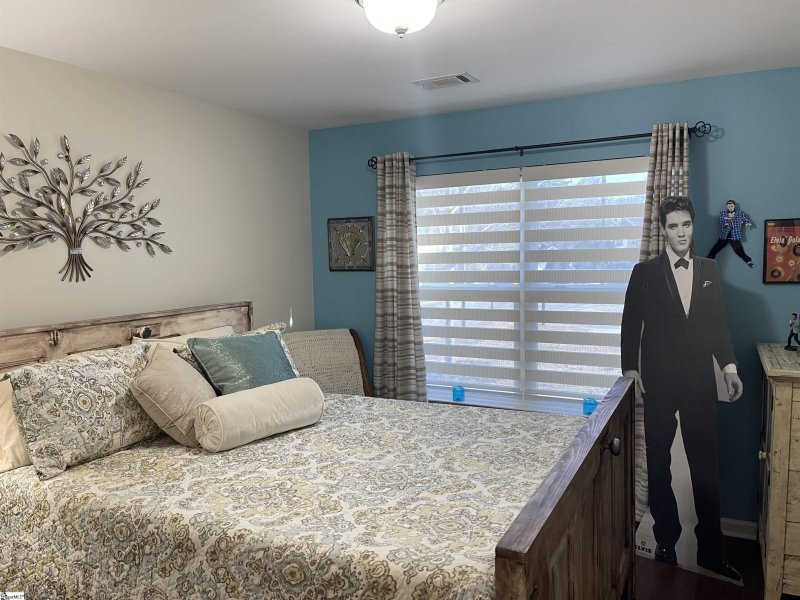 Property image 4 at 10 Kennard Court, Simpsonville, SC 29681