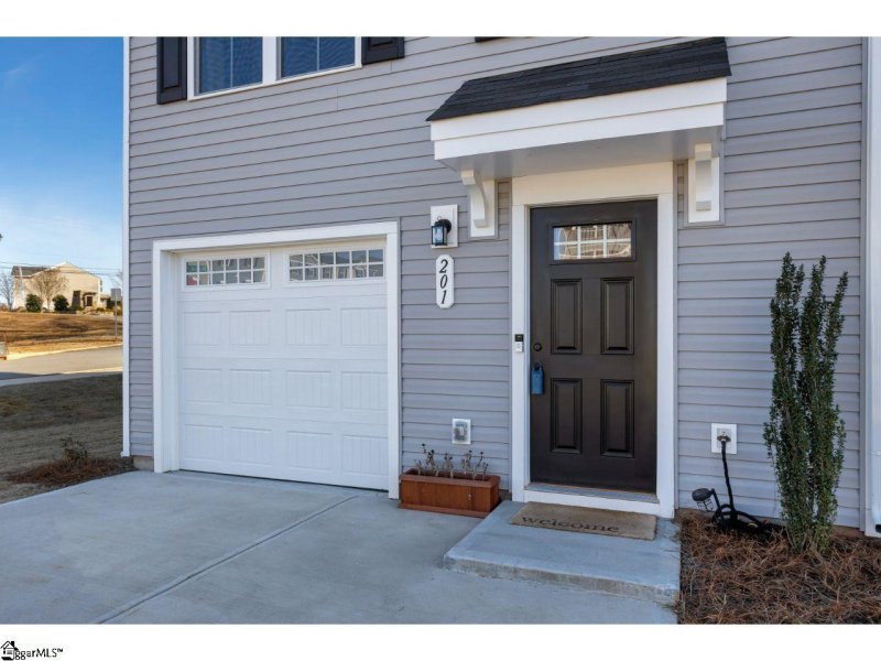 Property image 2 at 201 Maple Forge Trail, Greenville, SC 29617