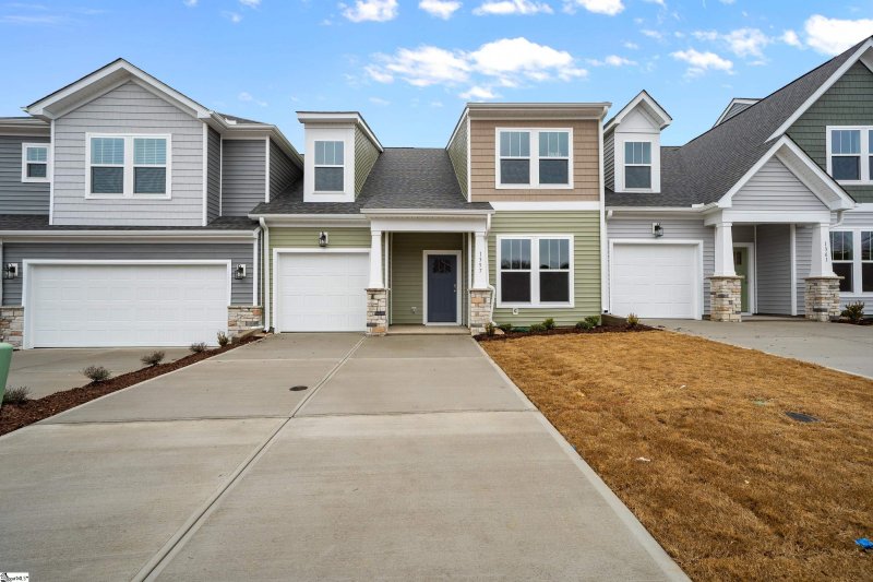 1357 Summer Gold Way