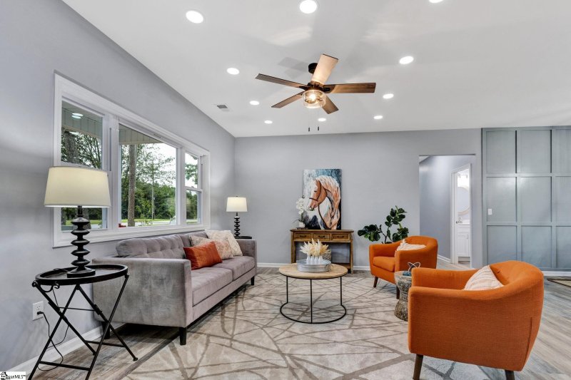 Property image 4 at 500 Forrester Drive, Greenville, SC 29607