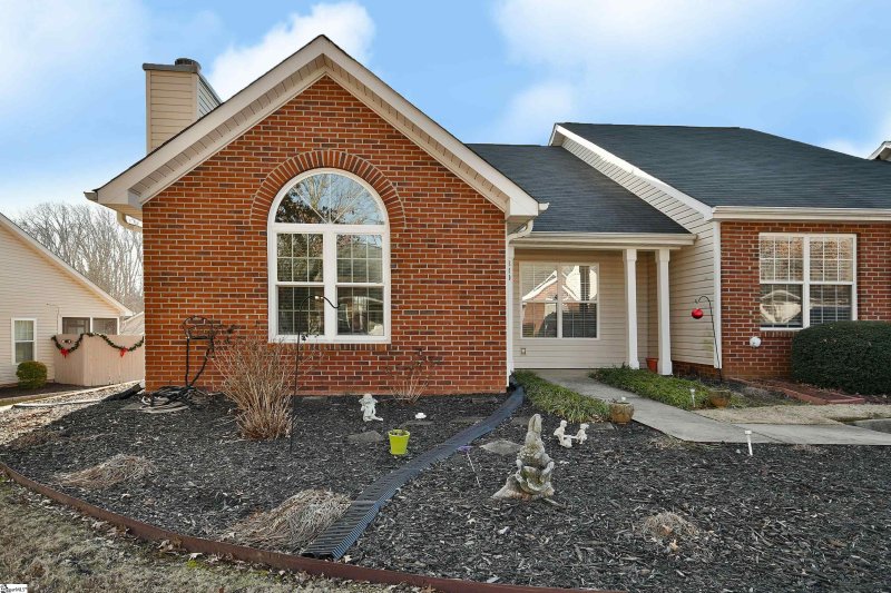 Property image 2 at 310 Woodruff Park Lane, Simpsonville, SC 29681