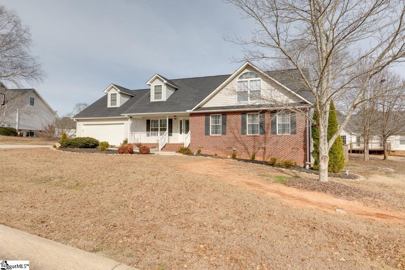 Property image 2 at 166 Amberwood Drive, Anderson, SC 29621