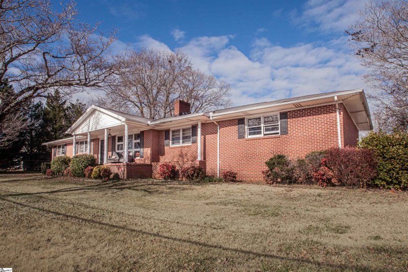 Property image 2 at 129 David Street, Easley, SC 29640