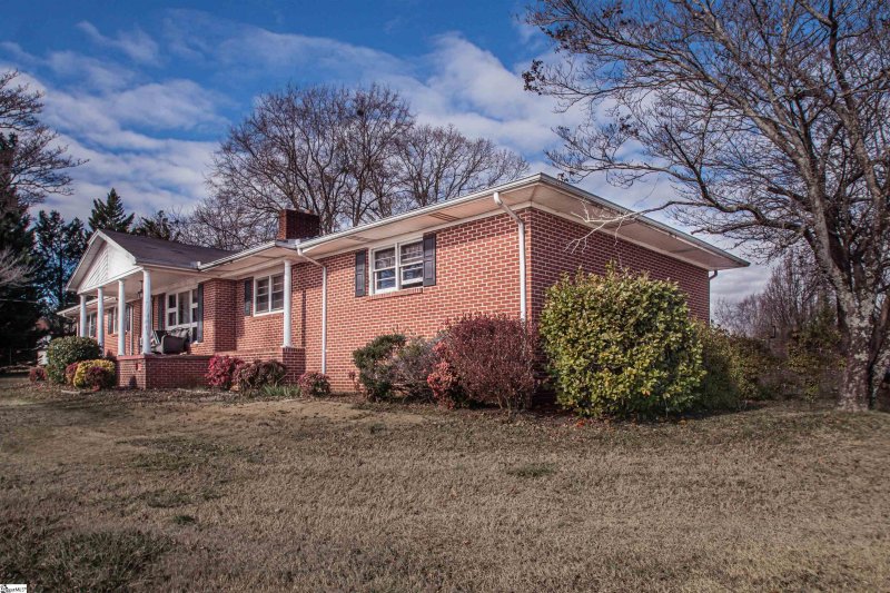 Property image 3 at 129 David Street, Easley, SC 29640