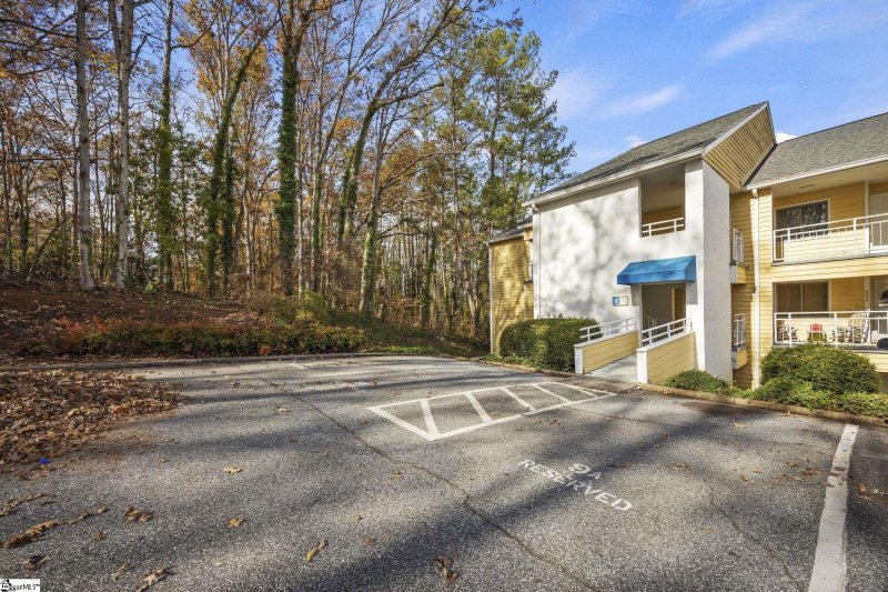 Property image 2 at 902 Northlake Drive, Anderson, SC 29625