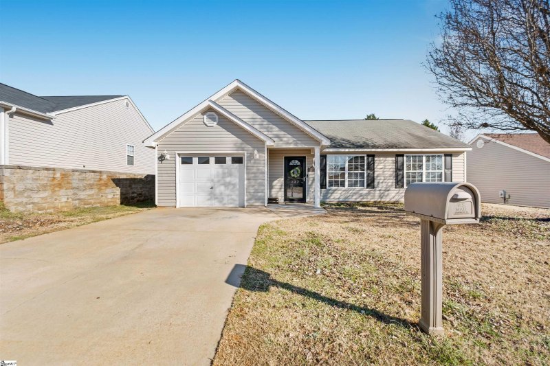 Property image 3 at 232 Ashley Danielle Drive, Duncan, SC 29334