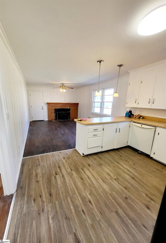 Property image 4 at 208 O'Neal Road, Greer, SC 29651