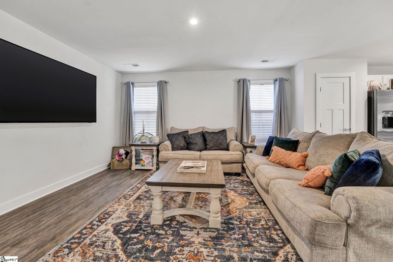 Property image 5 at 1038 Hunter Green Lane, Spartanburg, SC 29302