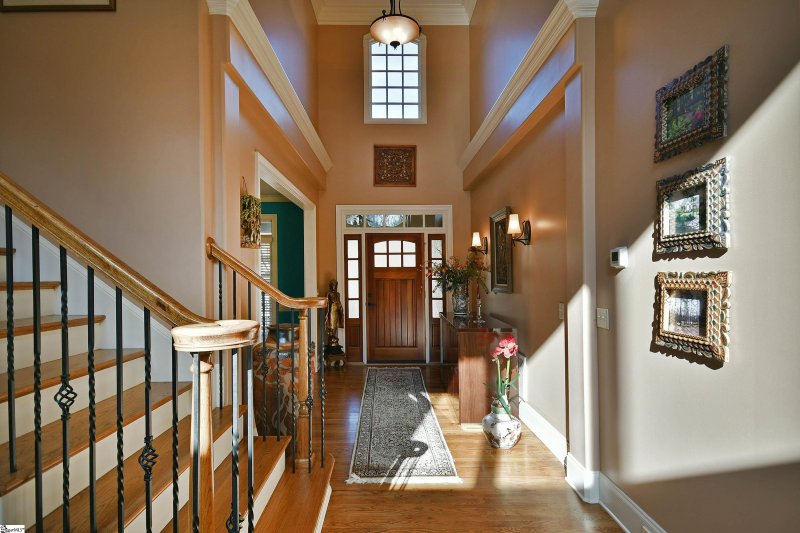 Property image 5 at 15 Riverbanks Court, Greer, SC 29651